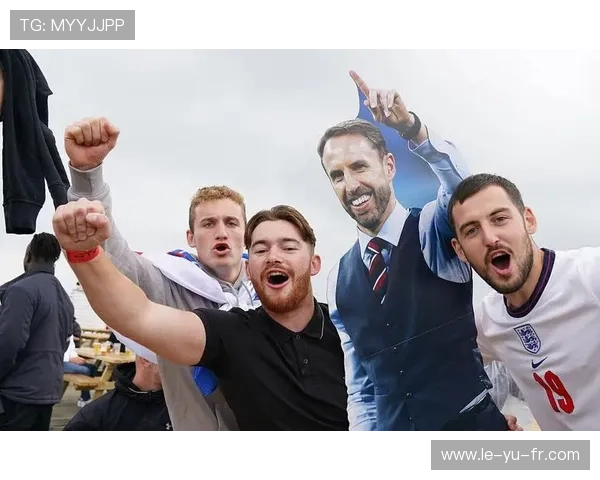 欧洲杯赛场再掀高潮，各国强队火拼出炉