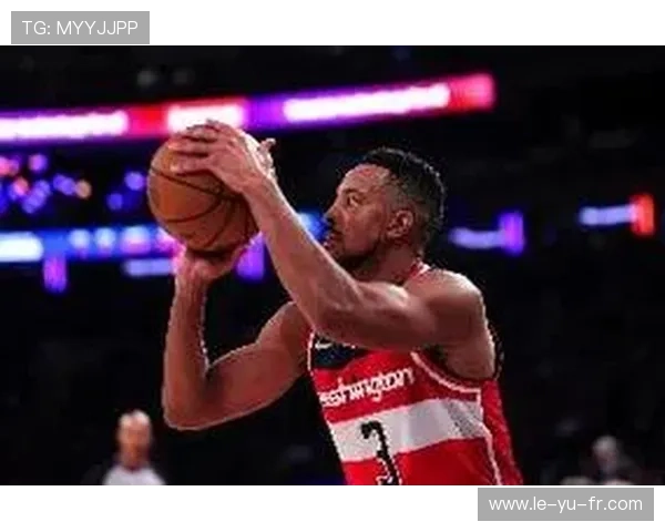 麦科勒姆外线火力拉响防守警报