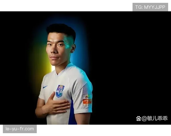 中超最佳后卫再创佳绩，出色表现引球迷热议未来前景