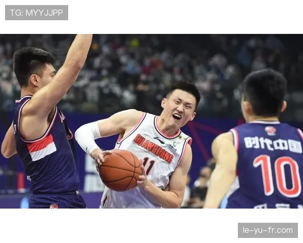 广州队遭FIFA禁援重创：重建之路面临严峻挑战与应对策略解析