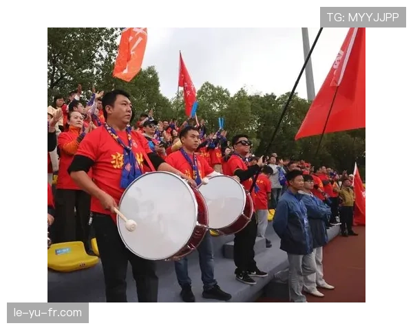 威斯特法伦球场新赛季盛大启幕，激情对决点燃球迷热情